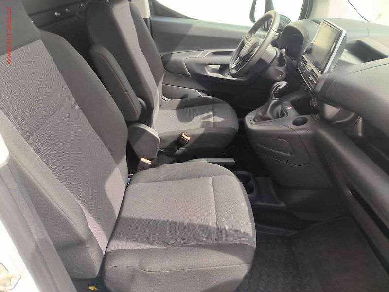 Opel Combo (2021) 1.5CDTi MAXi, AC - fotka 20 z 21