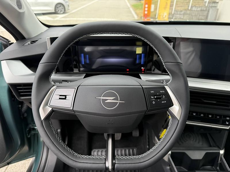 Opel Frontera GS Hybrid 1.2 TURBO (81kW/110k - fotka 12 z 25
