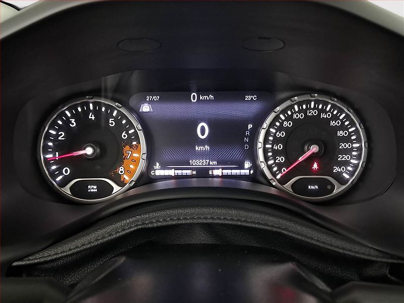 Jeep Renegade (2017) 1.4 MultiAir, Automat - fotka 11 z 19