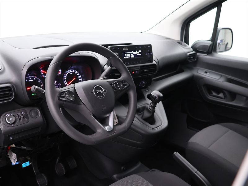 Opel Combo 1,2 Turbo 81 kW S/S Enjoy - fotka 18 z 25