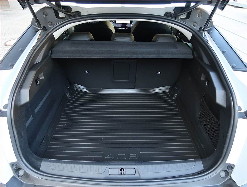 Peugeot 408 (2024) 1.2 PureTech - fotka 14 z 22