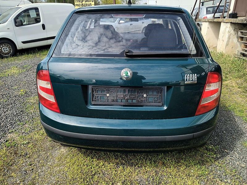 Škoda Fabia 1.2 HTP Classic COOL - fotka 4 z 26