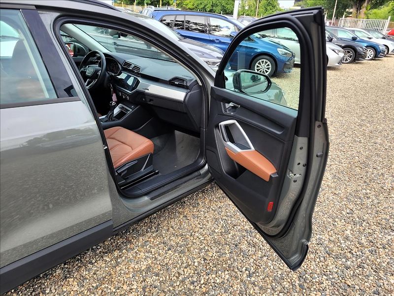 Audi Q3 1,5 TFSI,S-tronic,TFT,kůže - fotka 10 z 50