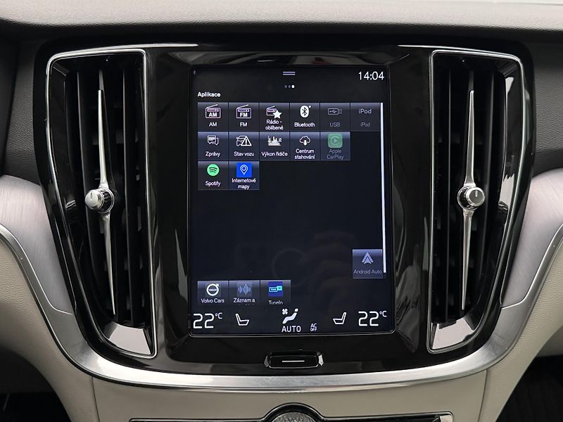 Volvo V60 CC D4 AWD MOMENTUM POLESTAR  - fotka 31 z 40