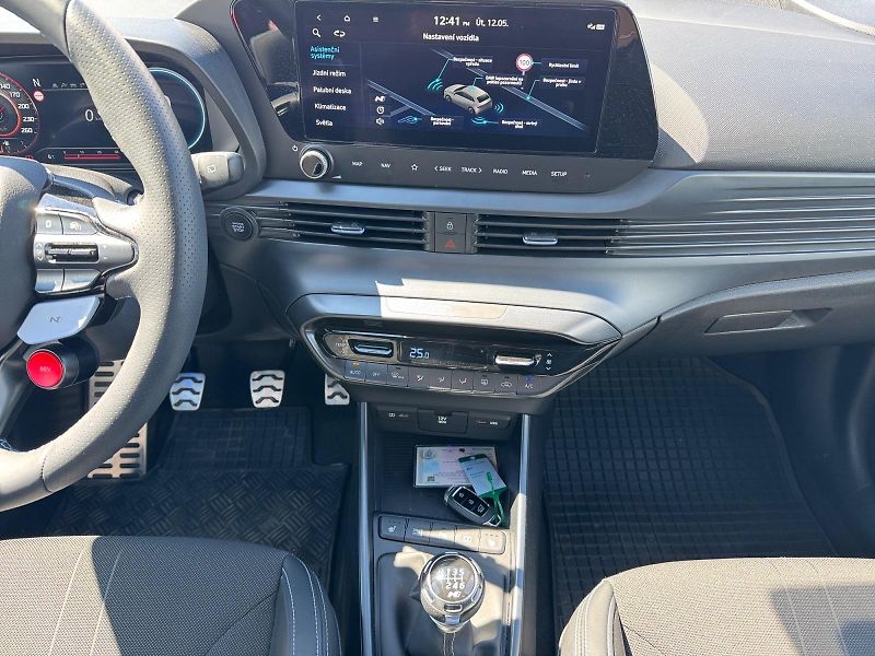 Hyundai i20 (2024) N 1.6T-GDI 150kW 1.CZ DPH - fotka 11 z 12