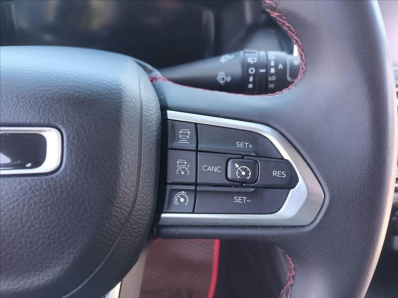 Jeep Compass 1,3 PHEV 132kW,TRAIL HAWK - fotka 29 z 50