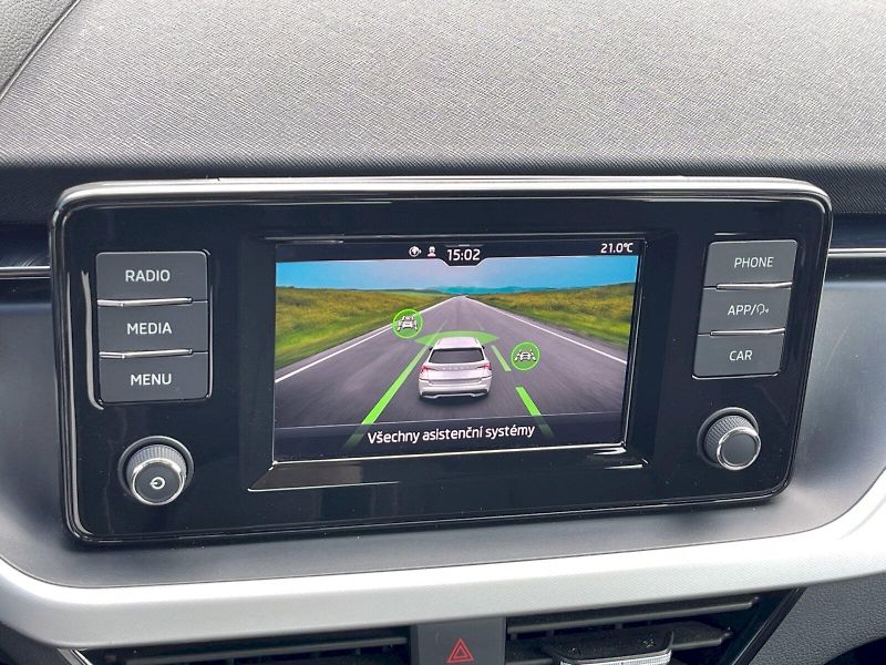 Škoda Kamiq (2023) 1.0 TSI 81 kW DSG Ambition Plu - fotka 13 z 28