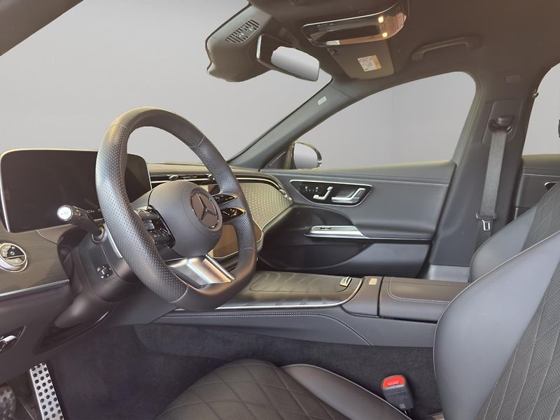 Mercedes-Benz Třídy E (2025) E 300 de 4MATIC sedan - fotka 9 z 20