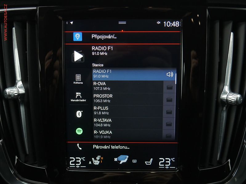 Volvo V90 (2018) 2.0D, LED, TZ, park.asist - fotka 19 z 27