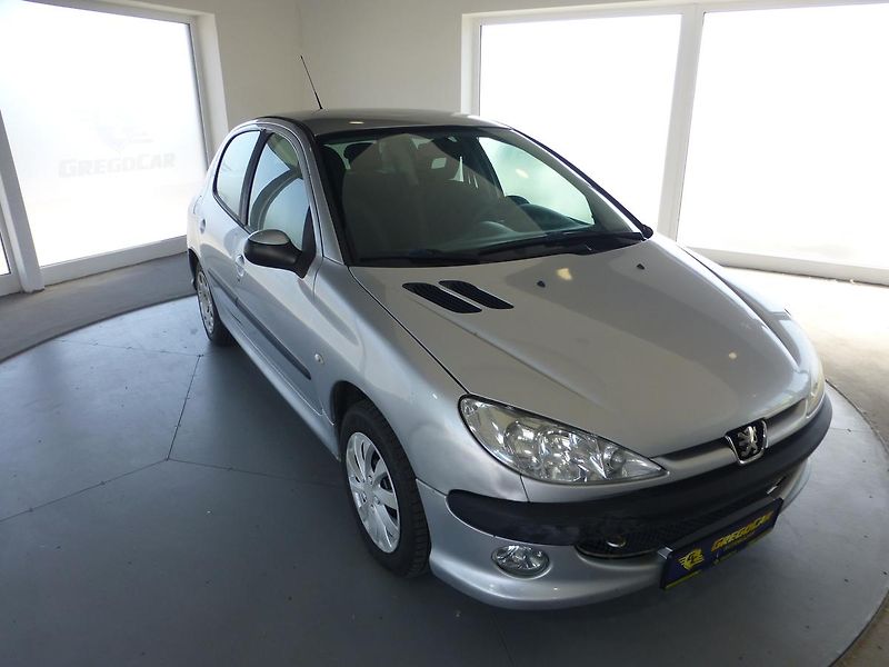 Peugeot 206 (2006) 1,4i**KLIMATIZACE**5DV - fotka 3 z 23