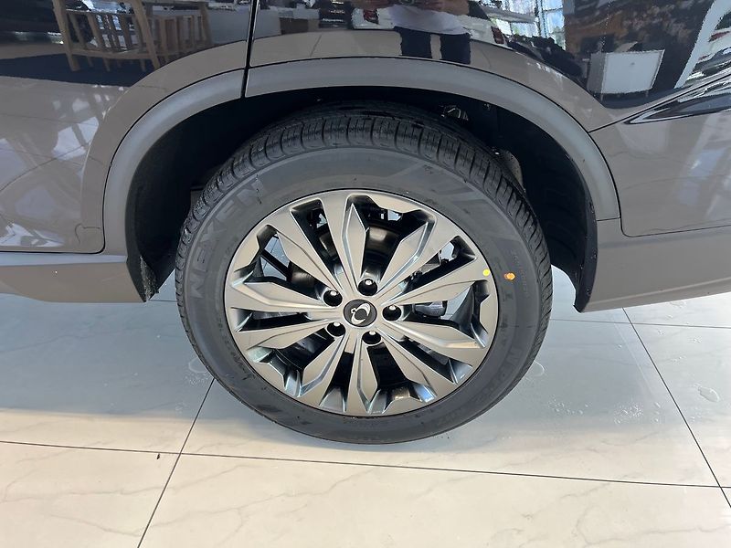 KGM Rexton PREMIUM 2.2 Diesel E-XDI - fotka 12 z 12