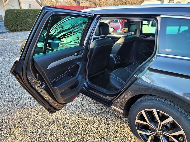 Volkswagen Passat 2,0 zálohováno - fotka 12 z 48
