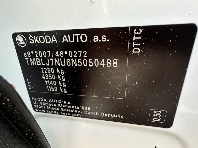 Škoda Karoq (2022) 2,0TDI 4x4 DSG Style - fotka 17 z 31