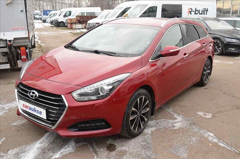 Hyundai i40 (2015) 1,7 CRDI - fotka 1 z 17