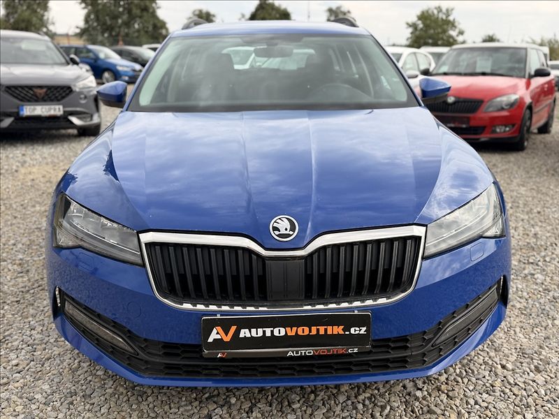 Škoda Superb 1,5 TSI 110kW DSG +SADA ALU - fotka 2 z 24