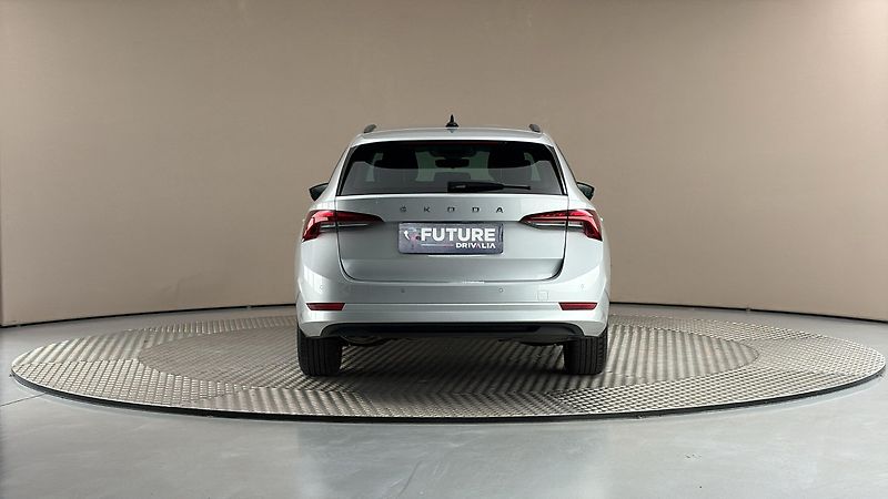 Škoda Octavia 2.0 TDI Ambition Combi - fotka 5 z 24