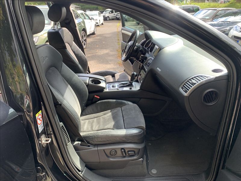 Audi Q7 3,0 TDI QUATTRO - fotka 12 z 20
