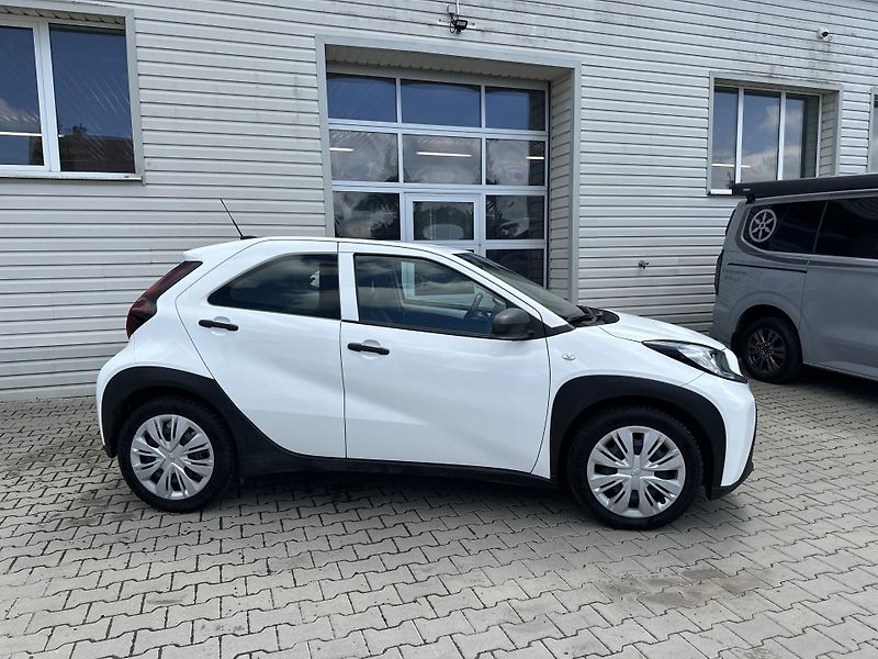 Toyota Aygo X-1.0i-53KW-KLIMA-Č.R.-DPH - fotka 3 z 27