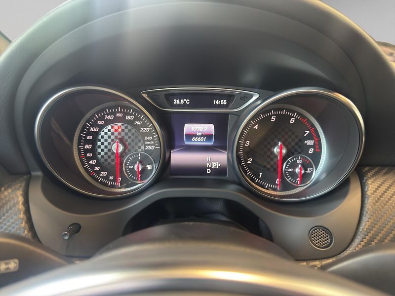 Mercedes-Benz Třídy A (2017) A 200 AMG Line - fotka 12 z 23