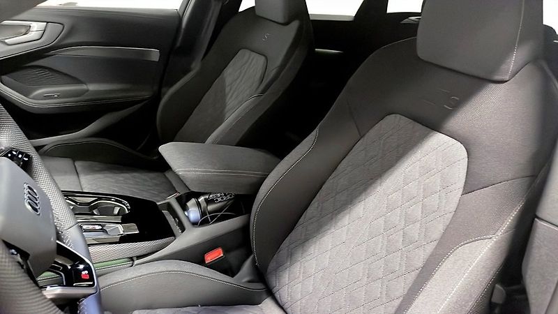 Audi A5 E-Hybrid S-line Tech Plus B&O - fotka 8 z 13