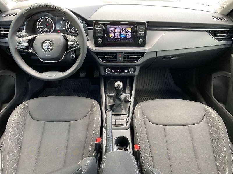 Škoda Scala (2024) 1.0 TSI Ambition - fotka 5 z 31