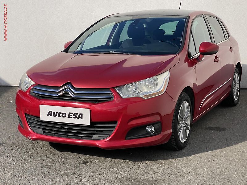 Citroën C4 (2012) 1.6VTi, ČR, Exclusive - fotka 3 z 17
