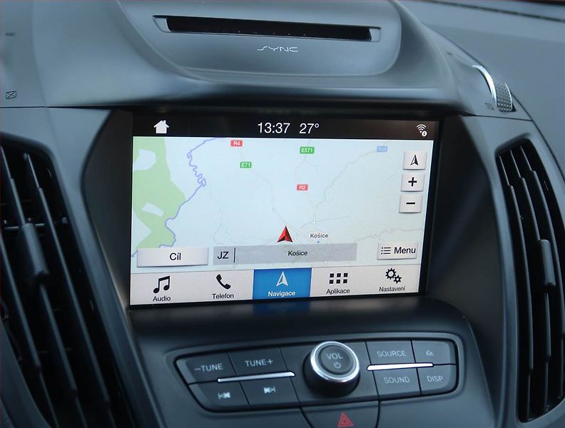 Ford Kuga (2017) Titanium 2.0 TDCi, 4X4, Kůže - fotka 13 z 19