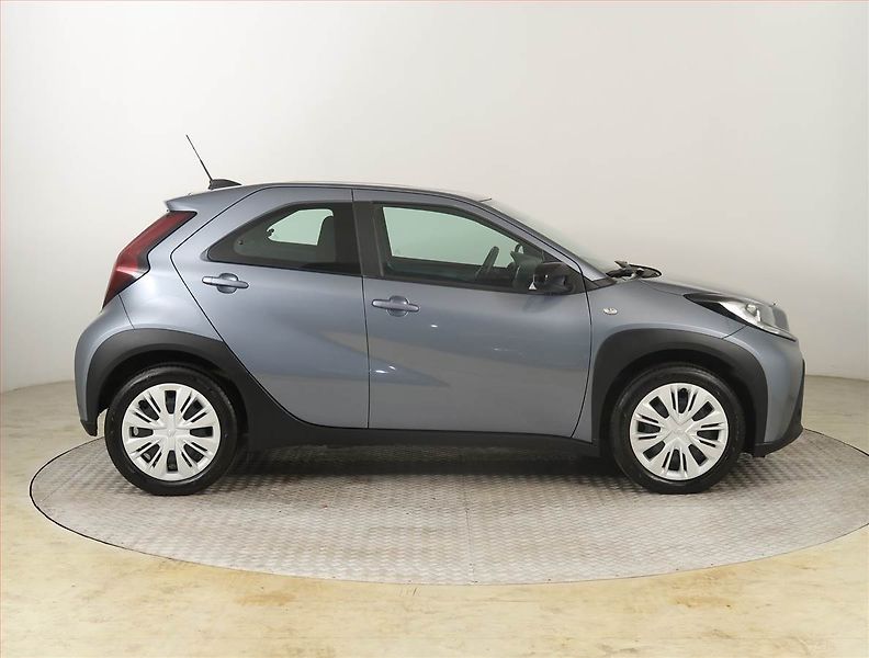 Toyota Aygo (2024) 1.0, ČR,1.maj, Serv.kniha - fotka 6 z 17