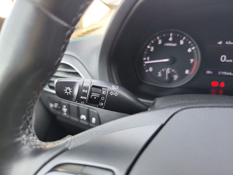 Hyundai i30 1.4i/73kW Trikolor Komfort - fotka 20 z 29