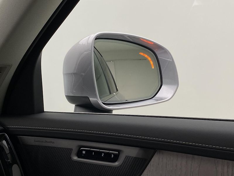 Volvo XC90 (2026) T8 AWD Plug-in BRIGHT PLUS 7m - fotka 35 z 71