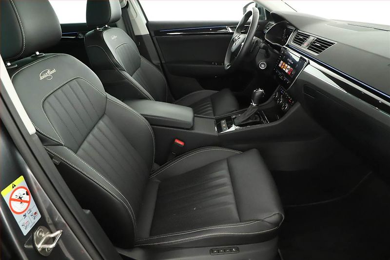 Škoda Superb (2023) Laurin&Klement 2.0 TDI - fotka 7 z 20