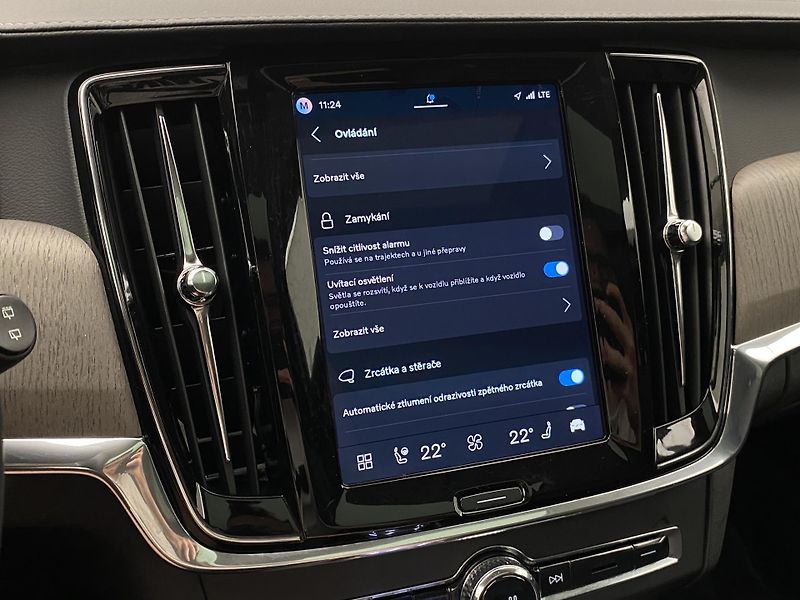 Volvo V90 T8 AWD RECHARGE DARK ULTRA CZ - fotka 55 z 69