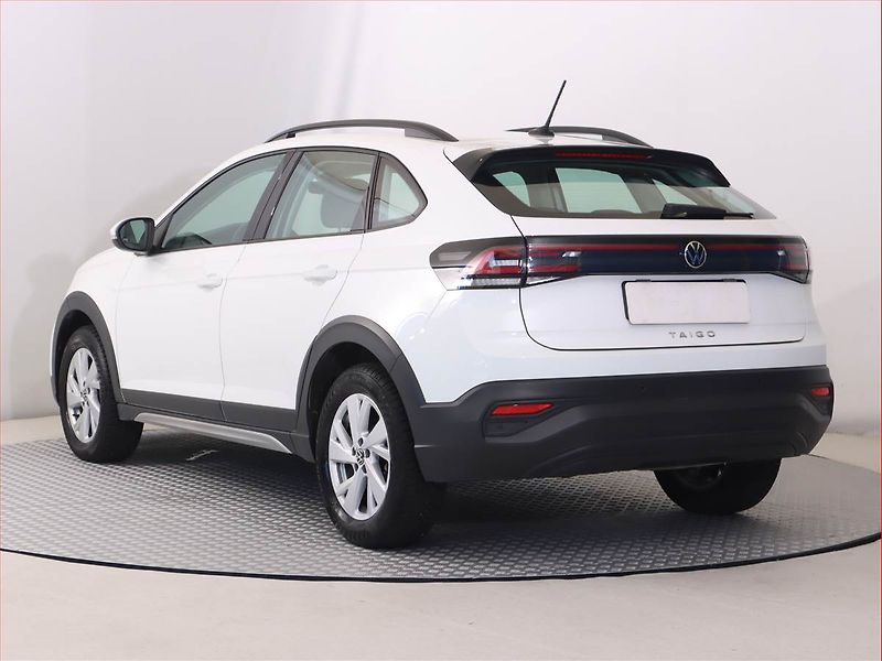 Volkswagen Taigo (2023) 1.0 TSI, Automat - fotka 4 z 21