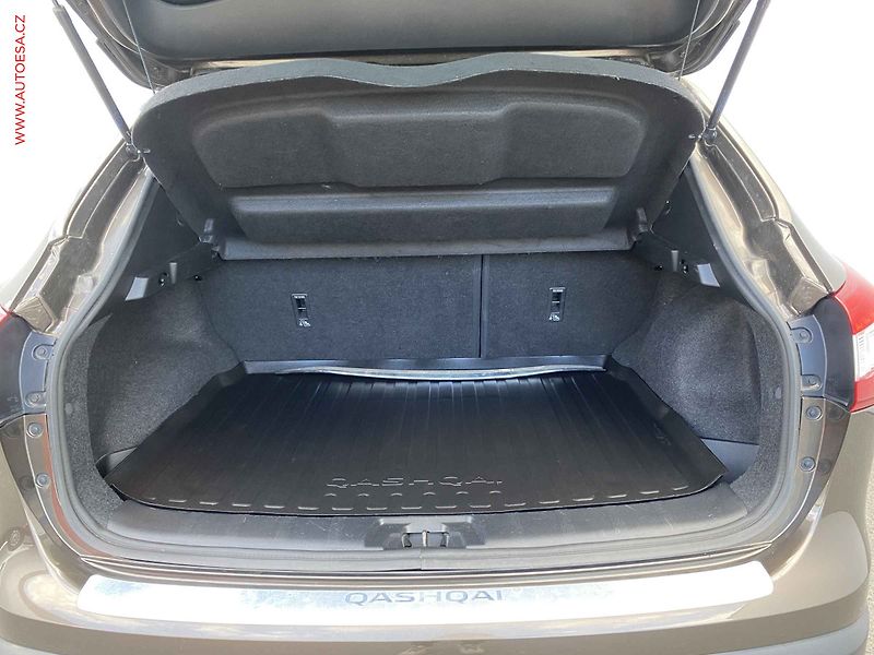 Nissan Qashqai (2016) 1.2 DIG-T, ČR, Acenta, AT - fotka 7 z 16