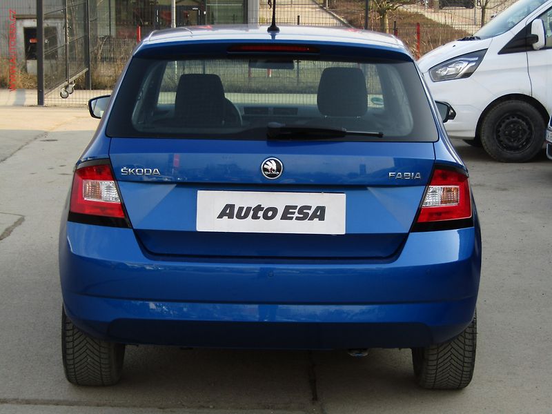 Škoda Fabia (2017) 1.2 TSi, Active, park. čidla - fotka 5 z 15