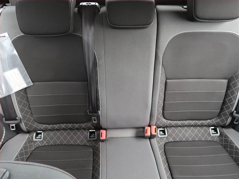 Škoda Fabia (2019) 1.0 TSI, Navi, Tempomat - fotka 10 z 16