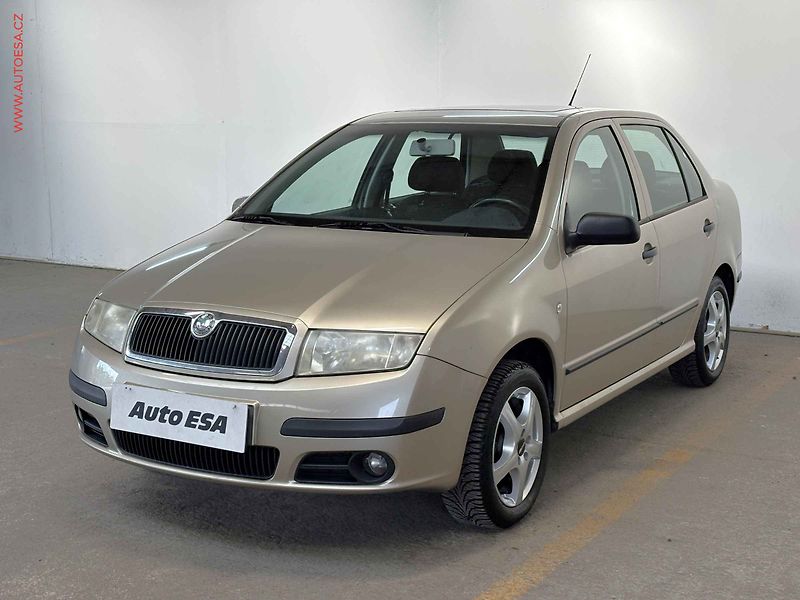 Škoda Fabia (2006) 1.4 i, AC, výhřev sed - fotka 3 z 13
