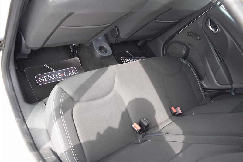 Renault Clio 1,2 i 54KW KLIMA ALU - fotka 19 z 47