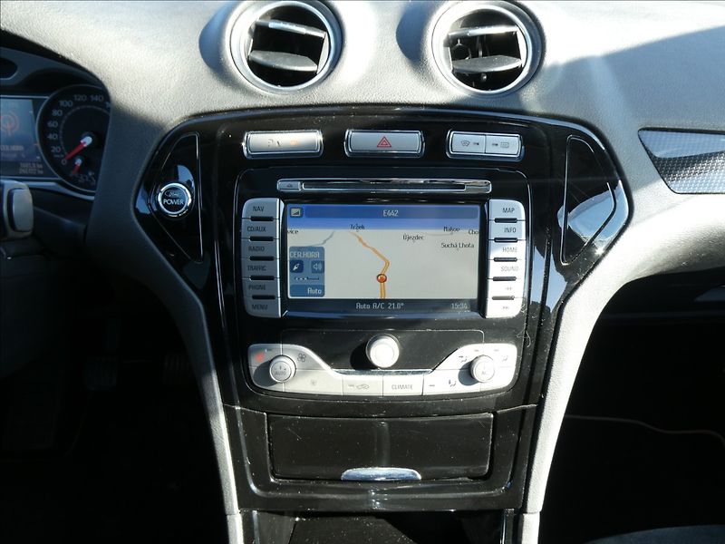 Ford Mondeo 2,2 TDCi NAVI, závěs, TITANIUM - fotka 26 z 39