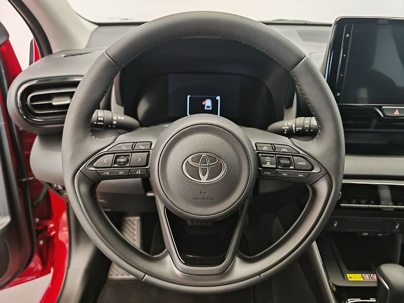 Toyota Yaris 1.5 Hybrid Style - fotka 18 z 29