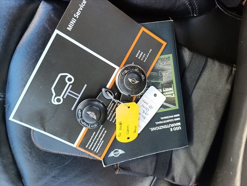 Mini Countryman 2,0 d Automat Navi Panorama LE - fotka 32 z 32