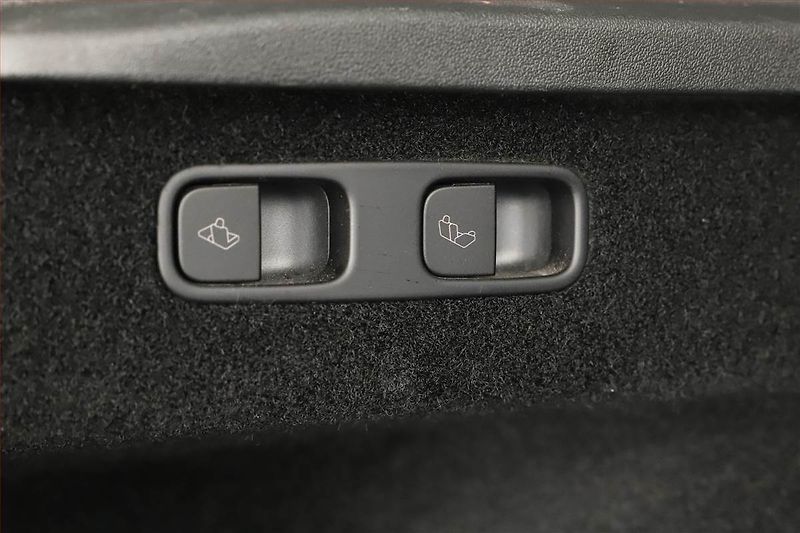 Tesla Model Y (2023) Long Range AWD 79kWh, SoH 91% - fotka 24 z 27