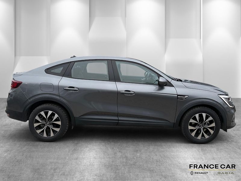 Renault Arkana (2023) 1,6 E-Tech 105 kW ZEN - fotka 4 z 24
