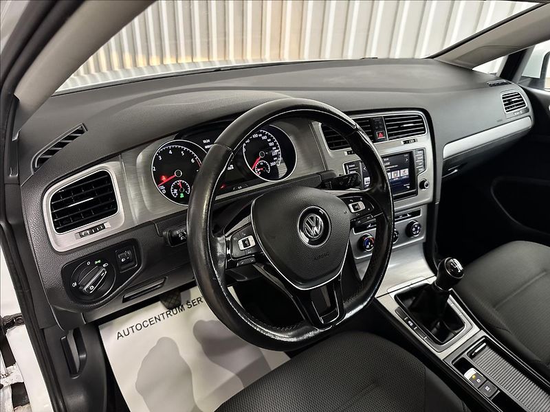 Volkswagen Golf 1.4TGI BMT ACC Comfortline - fotka 16 z 39