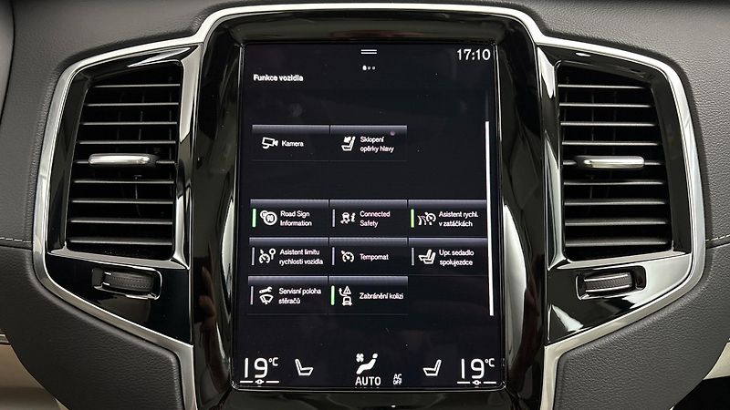 Volvo XC90 2.0 B5 AUT AWD Inscription - fotka 27 z 32
