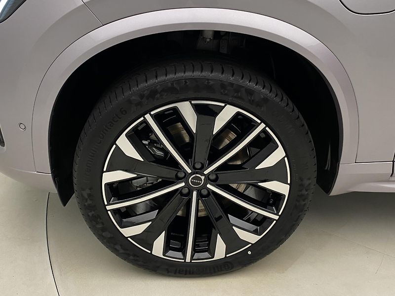Volvo XC90 (2026) T8 AWD Plug-in DARK PLUS 7m - fotka 18 z 78