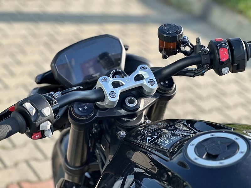Triumph (2026) Street Triple 765 RS - fotka 4 z 5