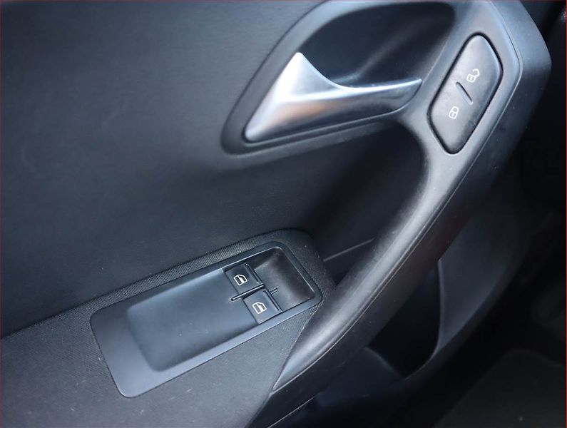 Volkswagen Polo (2009) 1.2 12V, Serv.kniha - fotka 13 z 14