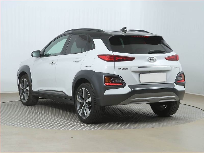 Hyundai Kona (2019) 1.0 T-GDI, Kůže, Navi - fotka 4 z 16