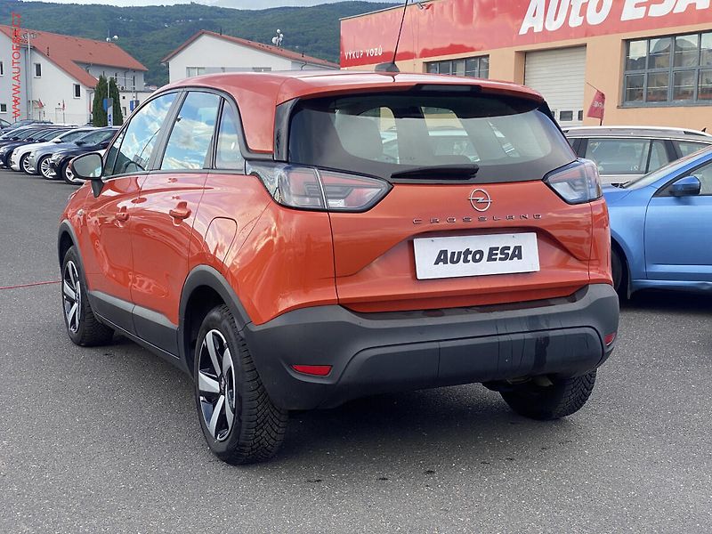 Opel Crossland (2021) 1.2T, 1.maj,ČR, LED, park - fotka 6 z 15